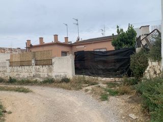 Casa  Plaça poligon 46. Vilanova i la geltrú (barcelona). sin posesión “ocupado” (no se