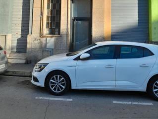 Pis  Carrer de narcís monturiol. Canovelles (barcelona). "okupado" (no se puede visitar ni hipote