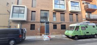Pis  Carrer de la llibertat. Avertet (barcelona). sin posesión “ocupado” (no se puede visitar