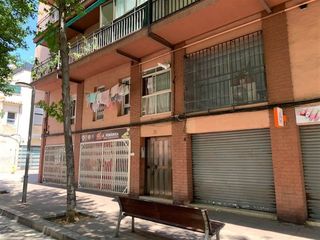 Pis  Carrer de la saboneria. Barberà del vallès (barcelona). sin posesión “ocupado” (no se pu