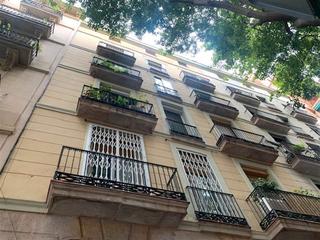 Appartement  Carrer d'aldana. Barcelona (barcelona). "okupado" (no se puede visitar ni hipotec