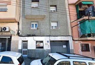 Appartement  Carrer de mozart. Santa coloma de gramenet (barcelona). "okupado" (no se puede vis