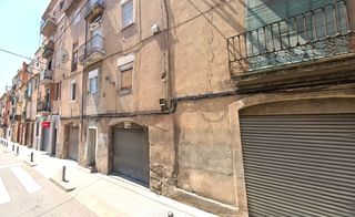 Flat  Carrer de folch i torres. Manresa (barcelona). sin posesión “ocupado” (no se puede visitar