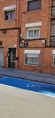 Flat  Carrer verge de montserrat. Ripollet (barcelona). sin posesión “ocupado” (no se puede visita