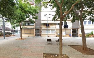 Flat  Carrer de tarba. Barcelona (barcelona). sin posesión “ocupado” (no se puede visit