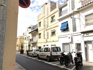 Etagenwohnung  Carrer girona. Premià de mar (barcelona). sin posesión “ocupado” (no se puede v