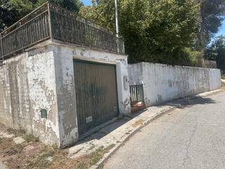 Chalet  Carrer de les alzines. Sant llorenç savall (barcelona). "okupado" (no se puede visitar