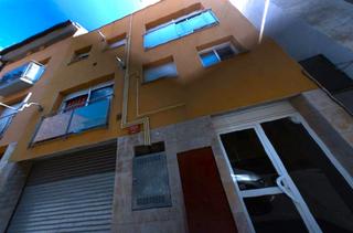 Zweistöckige Wohnung  Carrer de sant isidre. Torrelles de foix (barcelona). "okupado" (no se puede visitar ni