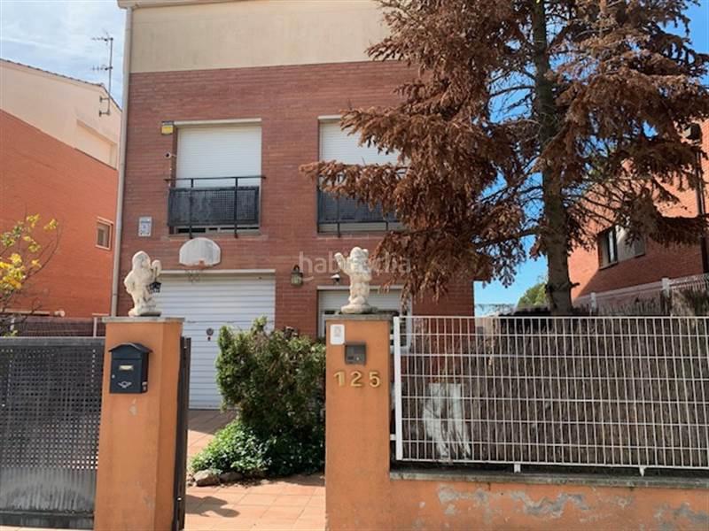 Foto b4d471b5-5eed-42c6-8192-824bb399942a. Casa a Granada (La)