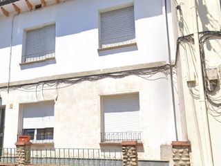 Pis  Carrer de sant antoni mª claret. Roda de ter (barcelona). sin posesión “ocupado” (no se puede vis