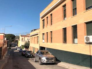 Dúplex  Carrer de turonet. Terrassa (barcelona). "okupado" (no se puede visitar ni hipoteca