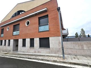 Parking voiture  Carrer de santa anna. Sant llorenç d'hortons (barcelona). "okupado" (no se puede visit