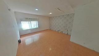 Appartement  Carrer ramon menéndez pidal. Sant boi de llobregat (barcelona). "okupado" (no se puede visita