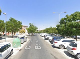Appartamento  Calle padre josé sebastián bandarán. Sevilla (sevilla). "okupado" (no se puede visitar ni hipotecar).