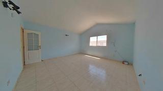 Pis  Calle guayadeque. Santa lucía de tirajana (las palmas de gran canaria). "okupado"