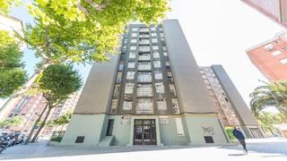 Appartement  Avinguda del marquès de mont-roig. Badalona (barcelona). "okupado" (no se puede visitar ni hipoteca