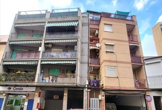 Flat  Carrer del dr. torras i bages. Santa coloma de gramenet (barcelona). sin posesión “ocupado” (no