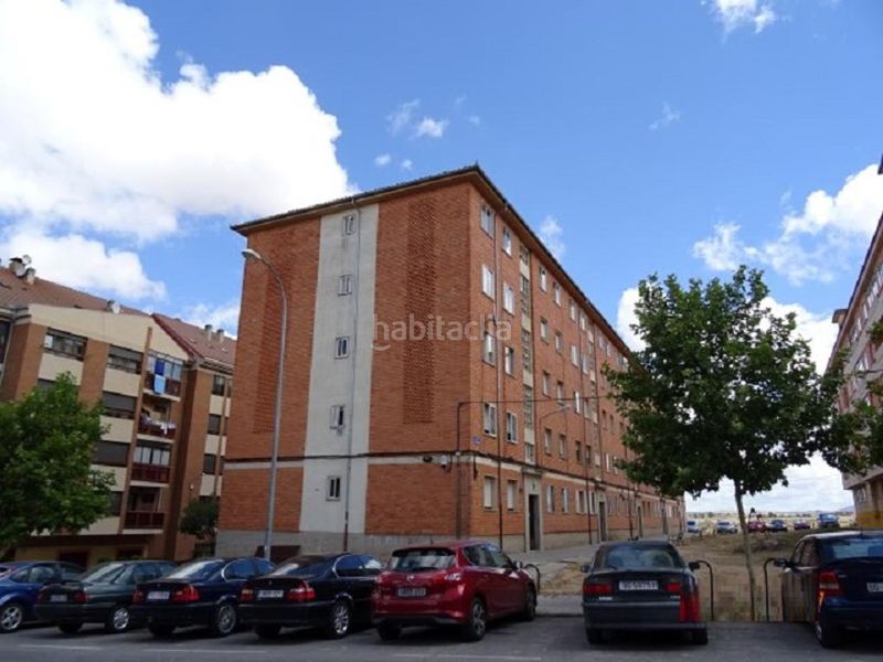 Foto f38c6ace-8243-406a-bd63-0e665f2e6c66. Pis a El Carmen Segovia