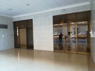 Piso  Avinguda de les garrigues. Lérida. en rentabilidad (se vende alquilado, no se puede visitar