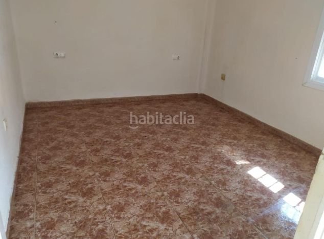 Foto b84d1ad8-3960-4622-8658-ad48371f2a17. Casa adossada a Monserrat