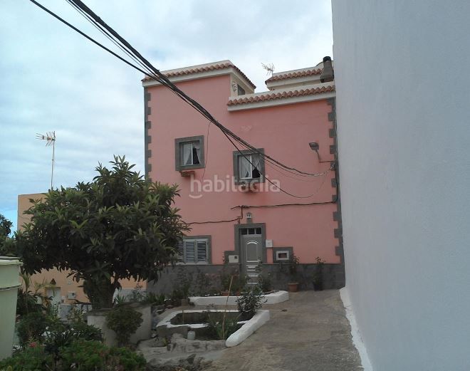 Foto c5e59b93-ec06-4f58-a19a-3b51a3f6de5f. Casa adossada a Juan XXIII Arucas