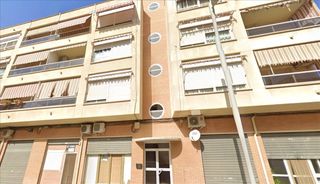 Pis  Calle universo. Elda (alicante). sin posesión (no se puede visitar ni hipotecar)