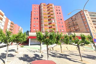 Pis  Carrer doctor ferran. Figueres (girona). sin posesión (no se puede visitar ni hipoteca