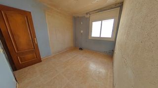 Flat  Carrer d'isaac peral. Vilanova i la geltrú (barcelona). "okupado" (no se puede visitar