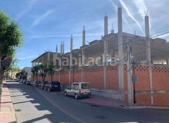 Foto 0032fe88-277c-4ca0-97f7-c2d65d6b0b42. Edificio in Tielmes