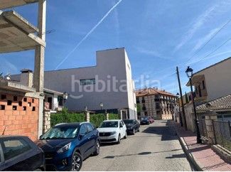 Foto 282305b1-6ff4-433d-bcfe-d16a3c13304c. Edificio in Tielmes