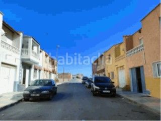 Foto 1569a06e-264e-4f5e-ad6f-9d55553e9024. Casa a Las Cabañuelas Vícar