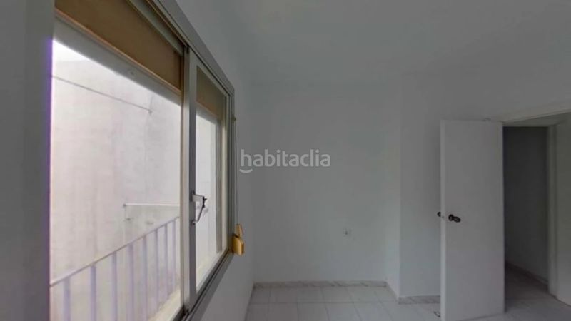 Foto b9022ec7-5b2c-4225-8ee1-ebd7b3020f8b. Pis a Martorell
