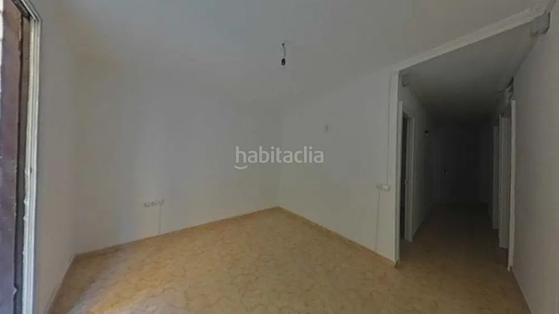 Foto 0aecd3d0-75e6-40c5-b000-7198c493ec6c. Pis a Raval Barcelona