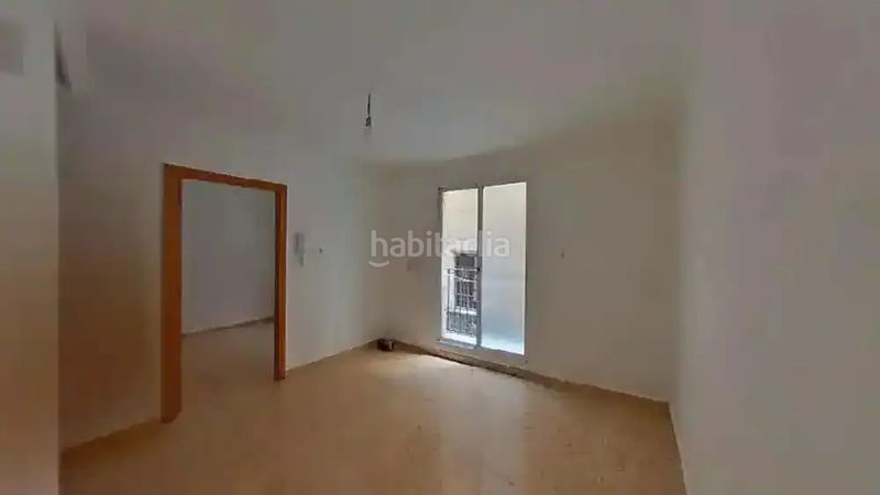 Foto 7aa8db2c-c6ce-44c7-b2f0-a787c5fee3c6. Pis a Raval Barcelona