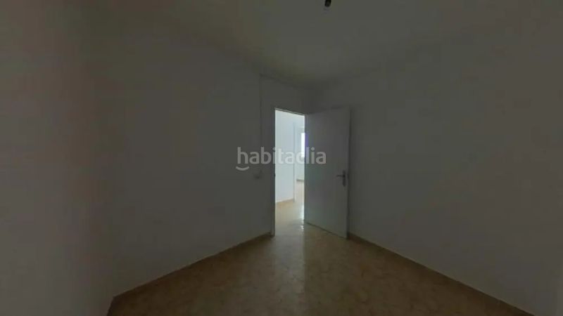 Foto adc22776-67de-412f-b305-7c9384fe08f0. Pis a Raval Barcelona