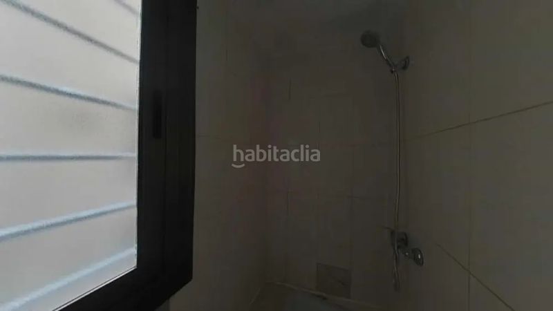 Foto c4cecd8a-65cc-463a-8053-733ccd27e6d2. Pis a Raval Barcelona