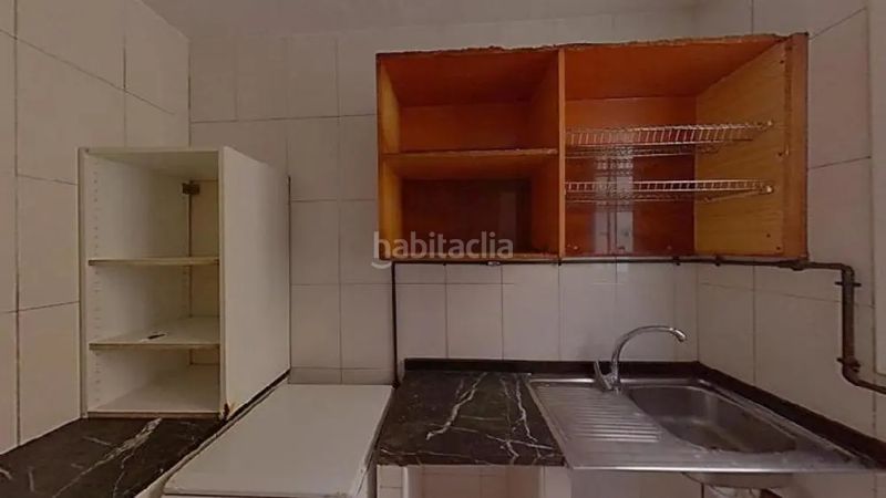 Foto ee33cac2-5510-483b-b91d-be012da0ebcd. Pis a Raval Barcelona