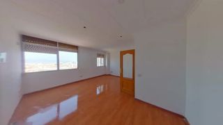 Etagenwohnung  Avinguda de sant ildefons. Cornellà de llobregat. (barcelona) en rentabilidad (se vende alq