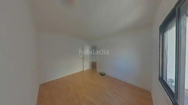 Foto 5f273758-d4b8-41f0-b19a-3fbe8f2929b0. Pis a Carmel Barcelona