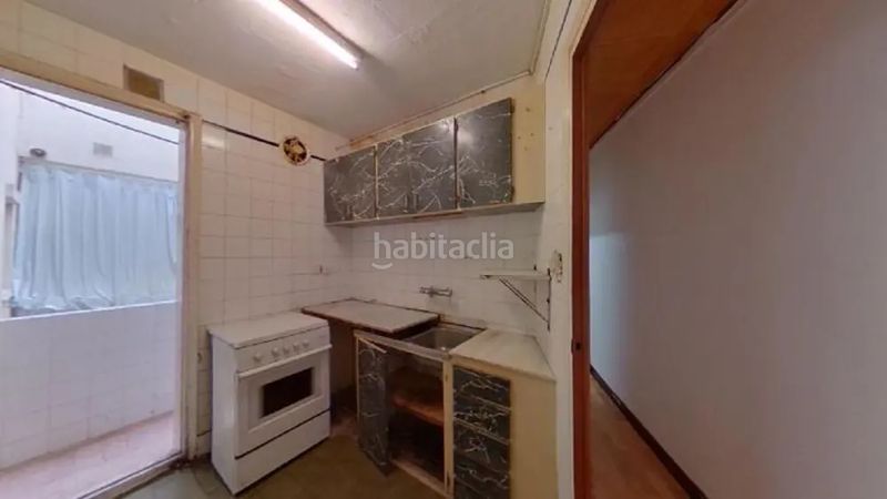 Foto f7d2735a-6e59-4eb0-b742-baea748a43ca. Pis a Carmel Barcelona