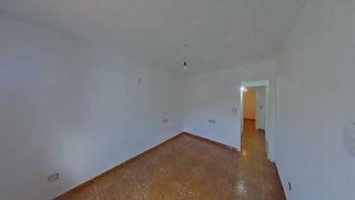 Flat  Passatge colom. Hospitalet de llobregat (l) (barcelona). en rentabilidad (se ven