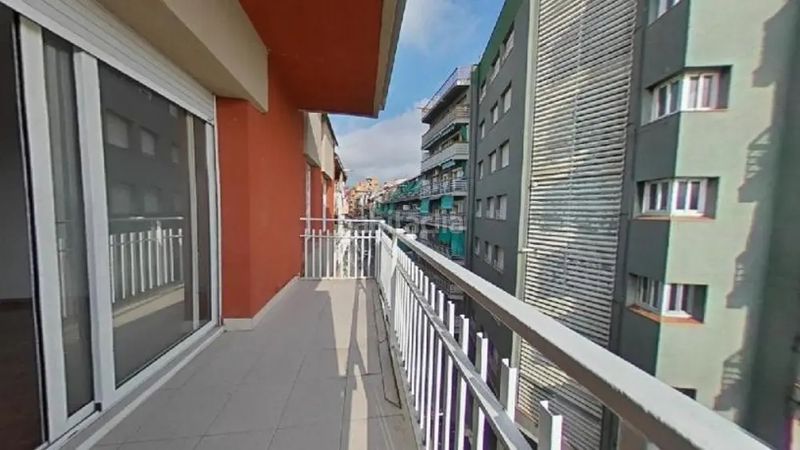 Foto fa8a899e-5135-4e36-91d1-7c84d7f7d313. Pis a Rocafonda Mataró