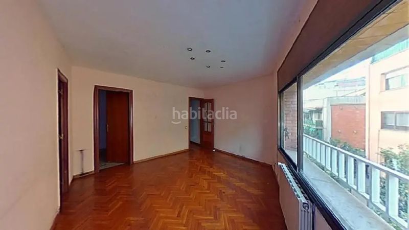 Foto 727de9a8-1f91-4ade-9ac8-eb186834ee75. Pis a Trinitat Vella Barcelona