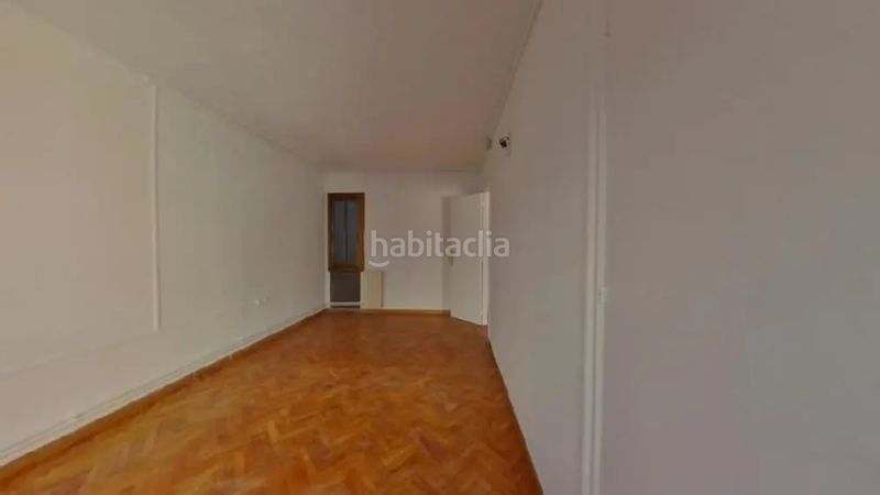 Foto d8bb4189-e21c-4a9e-8d6f-2783341da83a. Pis a Trinitat Vella Barcelona
