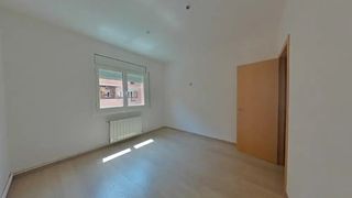 Etagenwohnung  Carrer de picañol. Sabadell (barcelona). en rentabilidad (se vende alquilado, no se