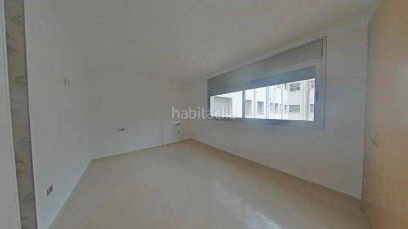Foto 099bd428-6979-40c1-86cd-99f3d2e7d2b4. Pis a Centre Vendrell (El)