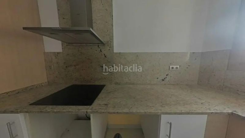 Foto 2051f6f2-8031-4137-bb45-7eb0e9566b0f. Pis a Centre Vendrell (El)