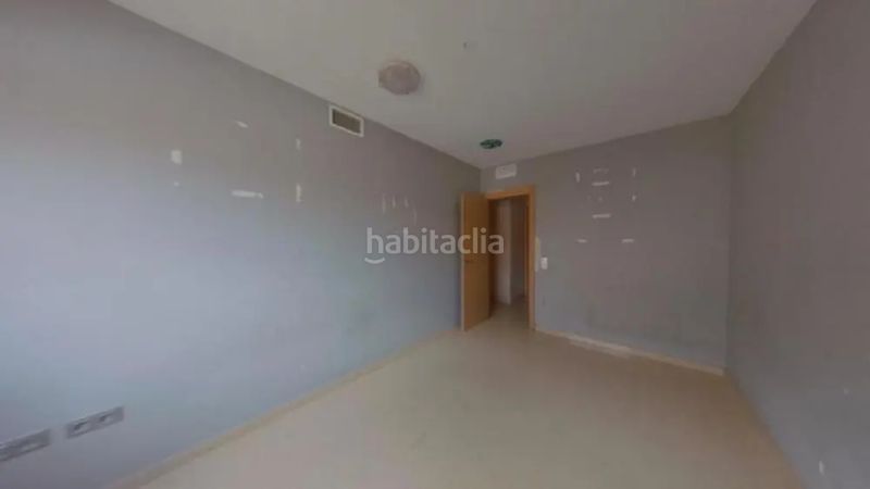 Foto a69a4a7b-878a-41a3-b372-655d036d9877. Pis a Centre Vendrell (El)