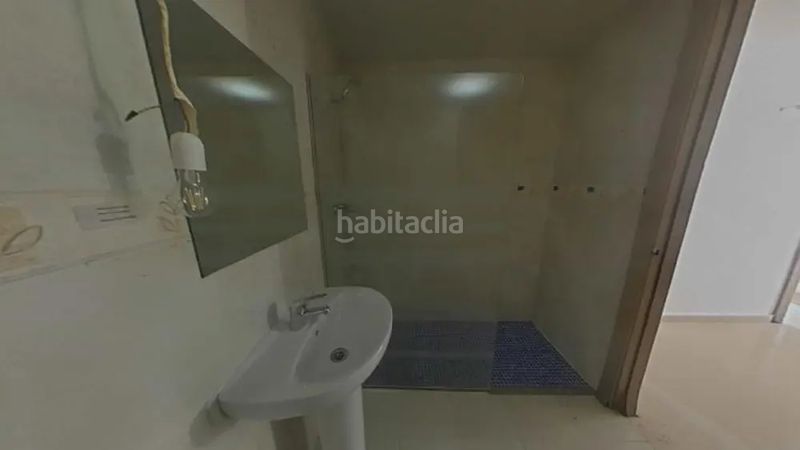 Foto b01d1142-6e68-4232-87e5-d75fb239776a. Pis a Centre Vendrell (El)