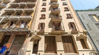 Etagenwohnung  Carrer de rafael capdevila. Barcelona (barcelona). en rentabilidad (se vende alquilado, no s